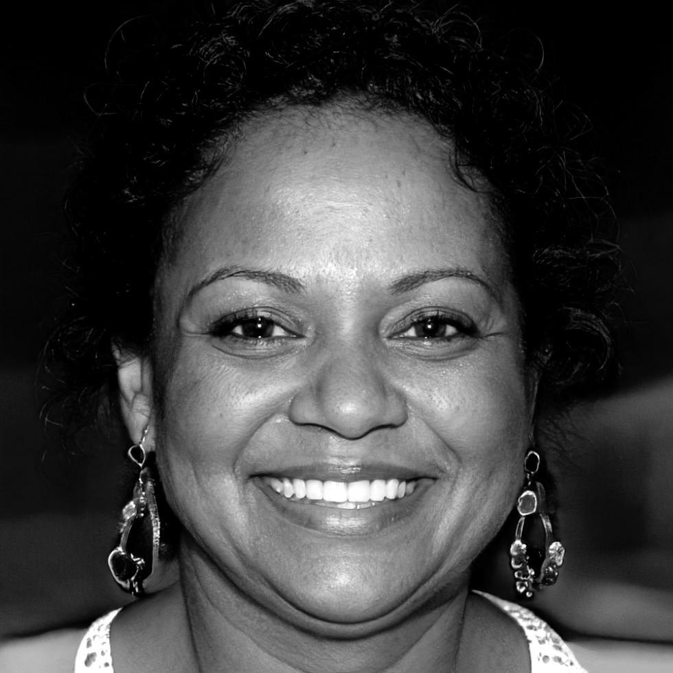 Sarah Mitchell, Senior Financial Recovery Strategist